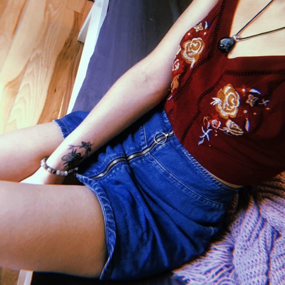 denim skirt